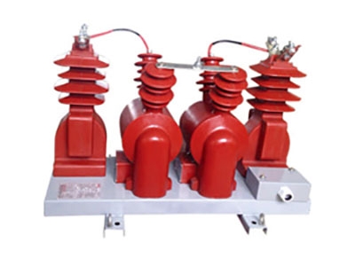 自動(dòng)轉(zhuǎn)換型高壓計(jì)量箱